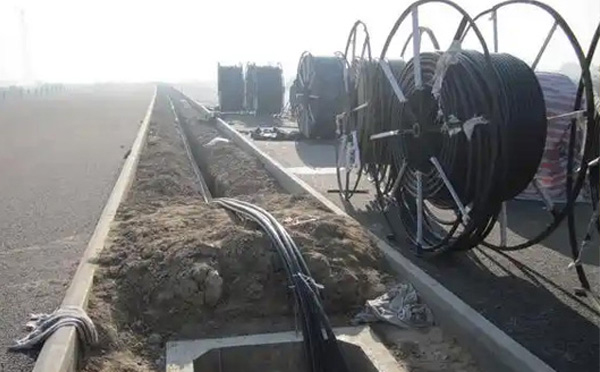 现代通信网络建设指南:高台光缆施工全流程技术解析与质量控制 现代通信网络建设指南:高台光缆施工全流程技术解析与质量控制